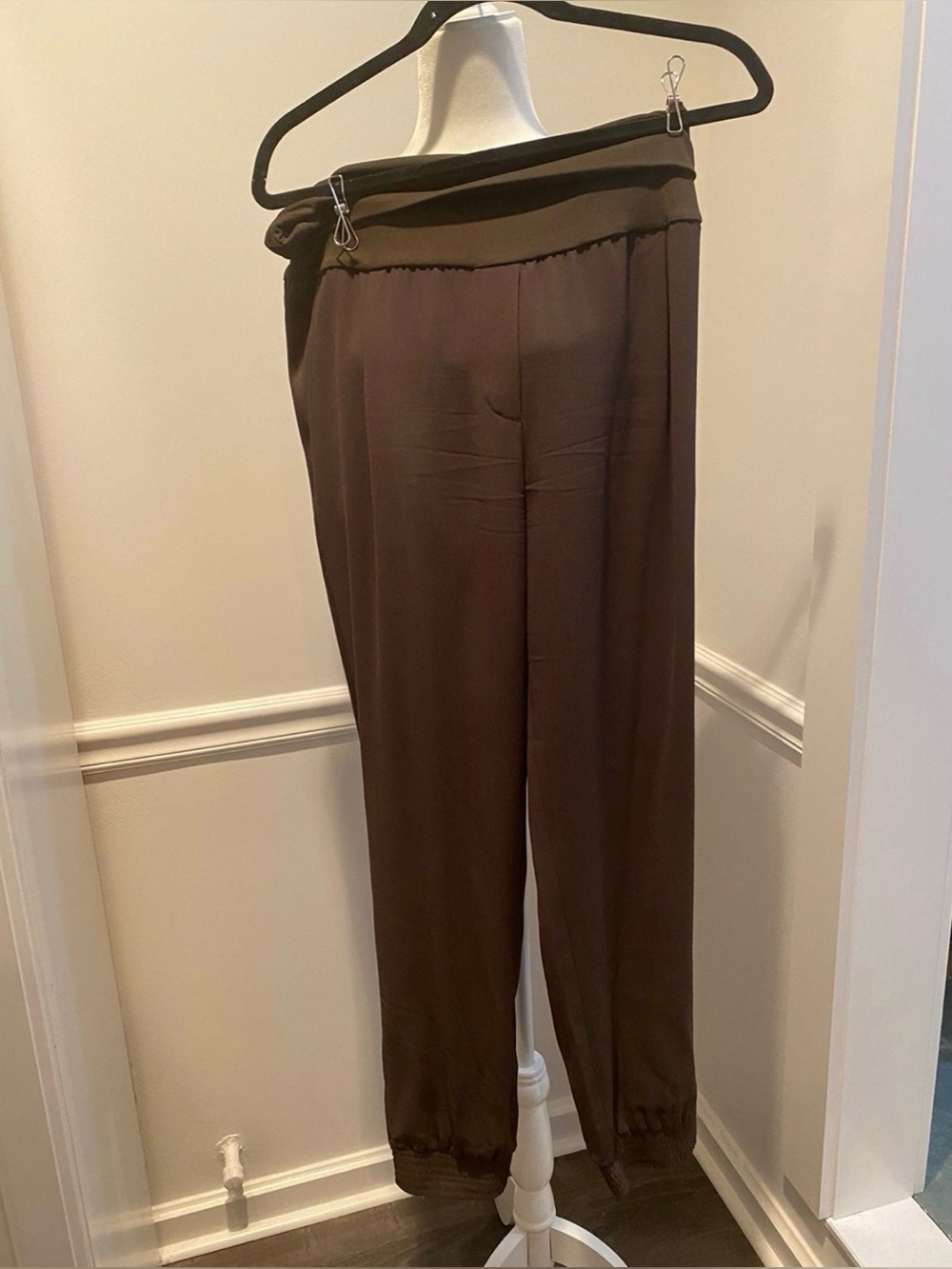 Aritzia Babaton Wilfred green brown Dress jogger Pants